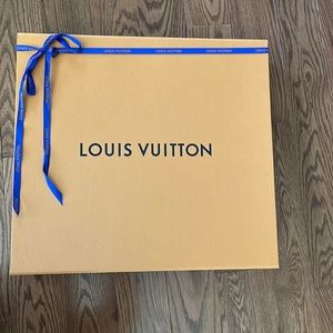 Louis Vuitton Neverfull MM Gift Box with Ribbon
